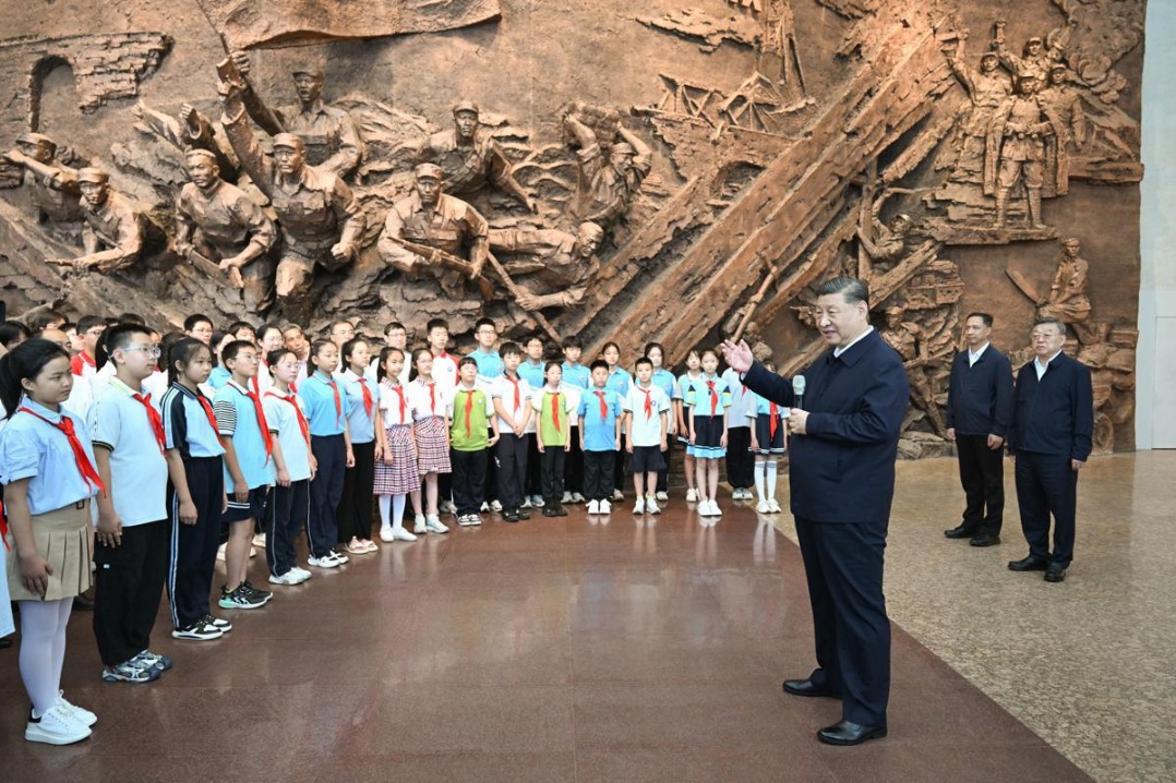 Xi Story: Bearing history in mind for better future